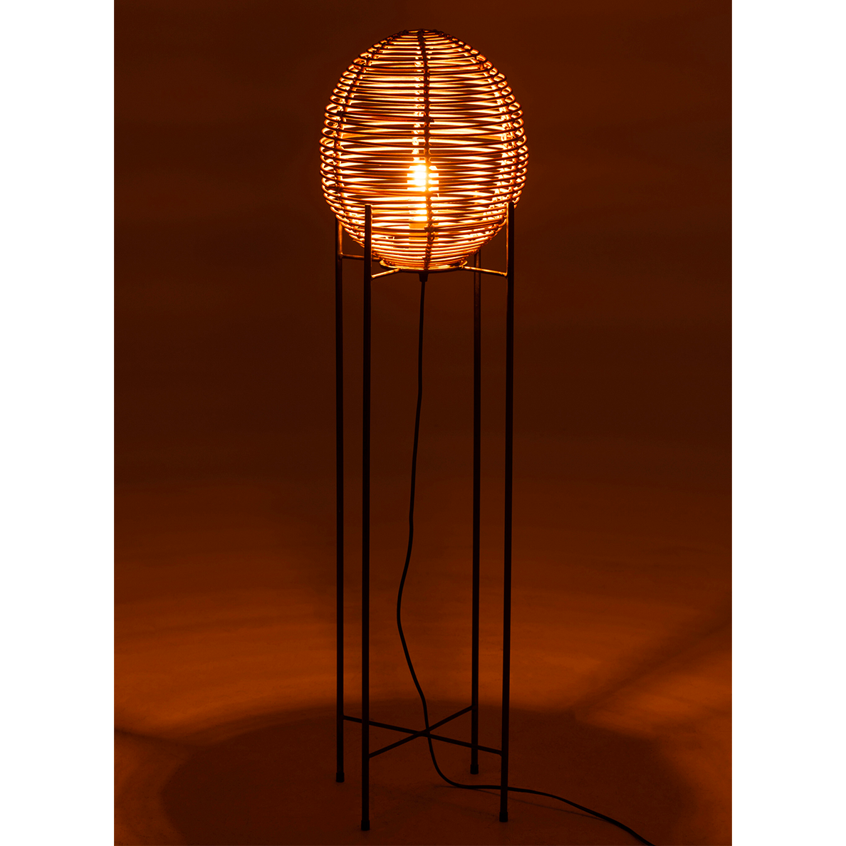 Lampe Sur Pied Avec Cadre Metal/Rotin Naturel